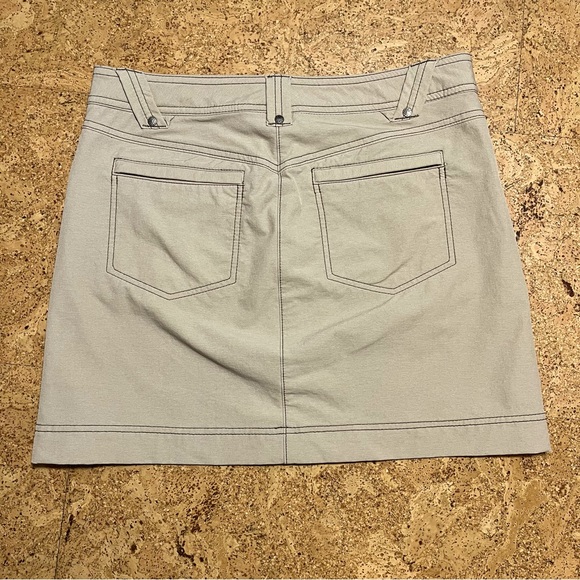 Athleta Take A Hike Snap Side Tan Hiking Skirt Sz 6 - Picture 2 of 11